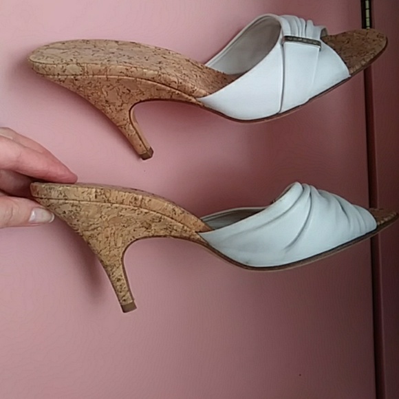 CHANEL WHITE & CORK WEDGE MULES, 3,5 INCH, SIZE 7 - Picture 3 of 8